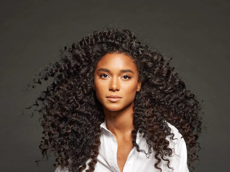 Burmese Curly Human Hair Bundles vs Deep Wave: What’s the Difference in Texture, Volume, and Styling?